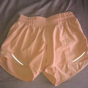 lululemon hotty hot shorts